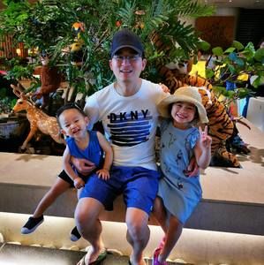 Meet your Posher, Denny